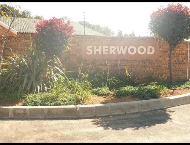 3 BEDROOM TOWNHOUSE FOR SALE IN ERAND GARDENS